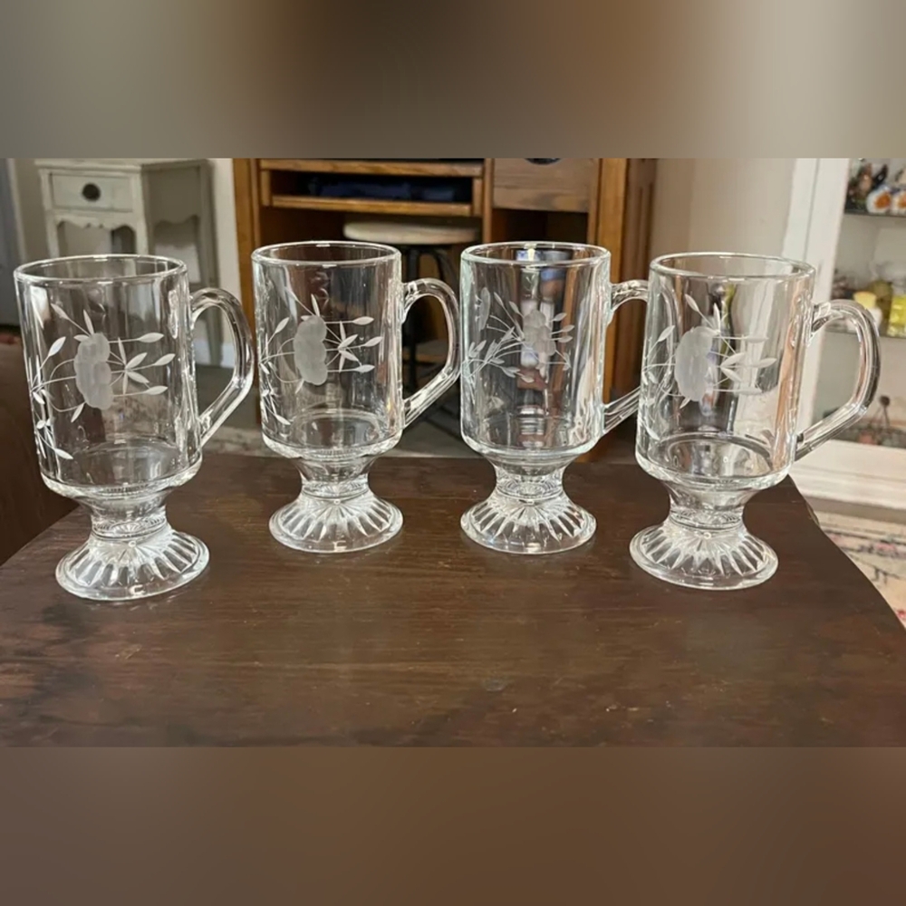 Vintsge Princess House Set Of 4 Glass Footed Mugs Set